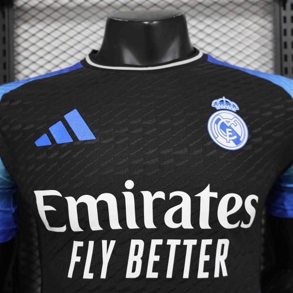2024/25 Real Madrid player special edition football jersey - Image 3