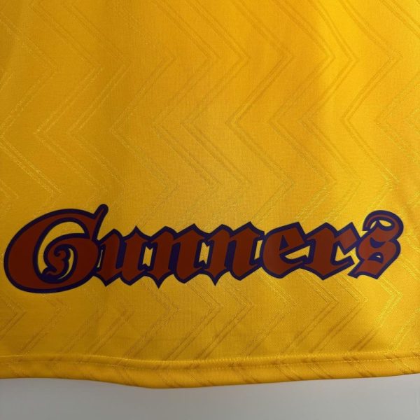 Arsenal Retro  Away Football Shirt 1996-1997 - Image 9