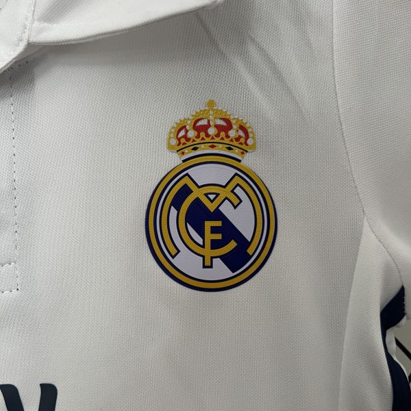 Real Madrid 16-17 Home Retro Kid Kits Jersey - Image 5