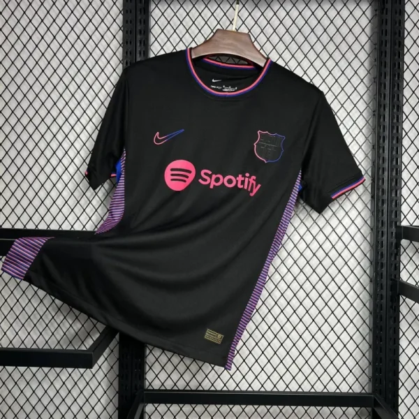 24-25 Barcelona Black Special Edition Kit Sport - Image 3
