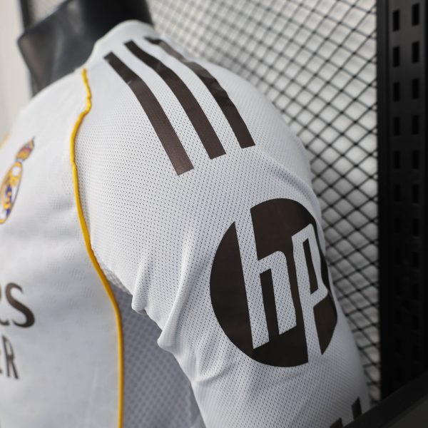 Real Madrid Home Soccer Jersey Player Version Shirt Long Sleeve 25-26 - Image 7