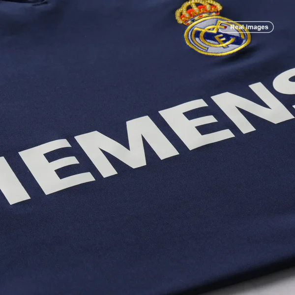 2005/06 Real Madrid Retro Jersey Away - Image 5