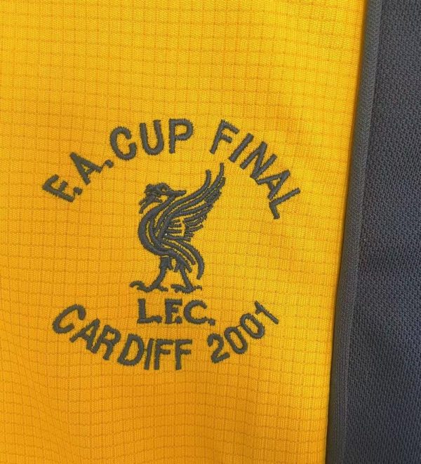Retro Liverpool FC Third Away Football Jersey 2000/2001 - Image 7