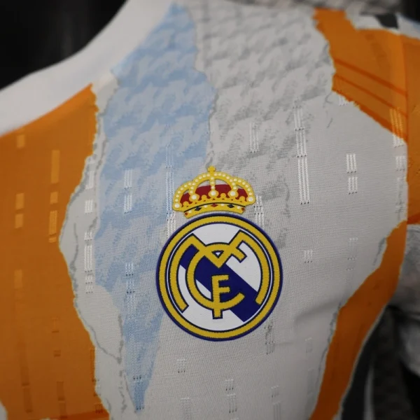2024/25 Real Madrid player special edition football jersey - Image 5