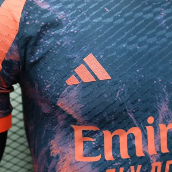 2024-25 Real Madrid Home Soccer Jersey Player Version - Image 5