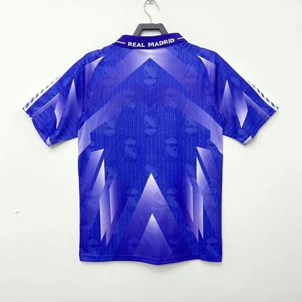 Real Madrid Retro Jersey Away Shirt 1996-97 - Image 3