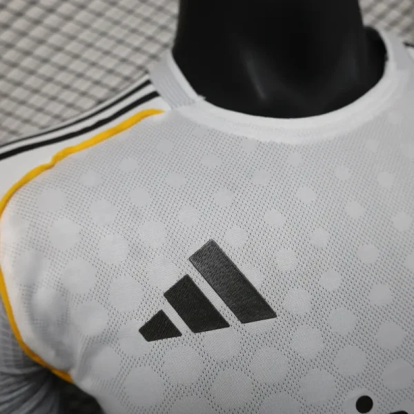 2025-26 Real Madrid Home Soccer Jersey Player Version Shirt - Image 5