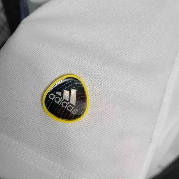 2010-11 Real Madrid Home Retro Jersey - Image 7