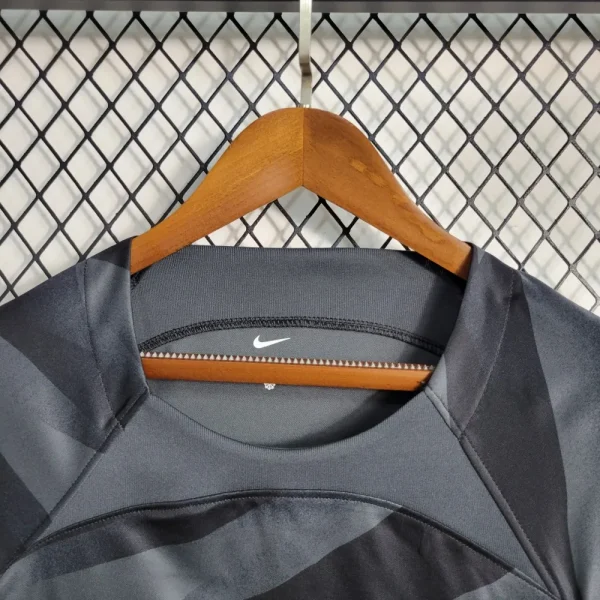 23-24 Liverpool Goalkeeper Jersey - Image 10