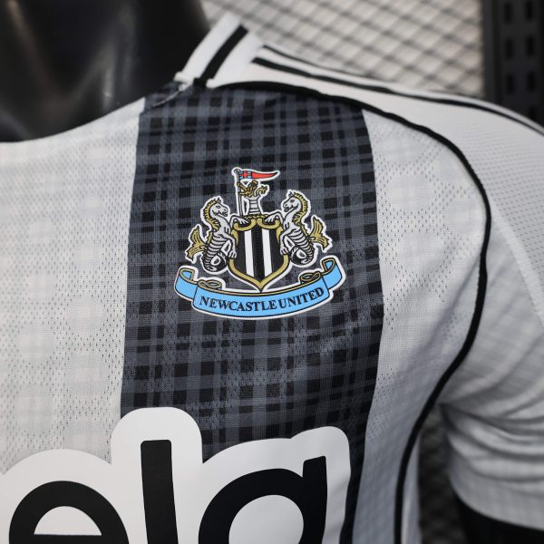 Newcastle United Shirt Home Jersey Player Version 25-26 - Image 5