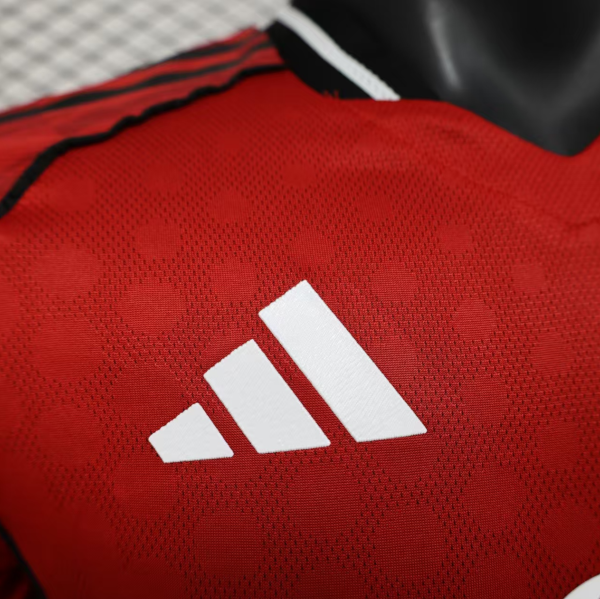 Manchester United 25-26 Home Player Edition Football Shirt - Image 5