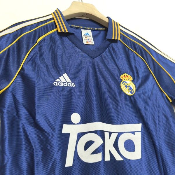 Real Madrid Retro Jersey away Football Shirt 1998-00 - Image 3