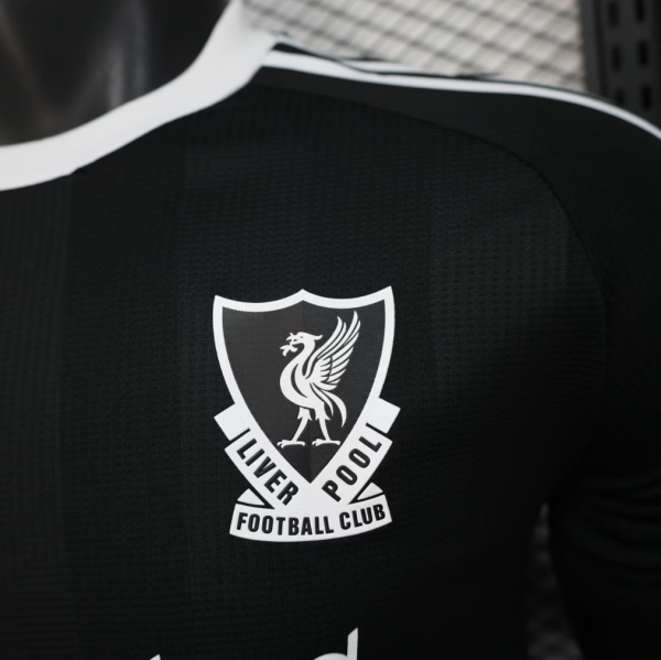 25-26 Liverpool Black Special Player Edition Football Shirt - Image 5