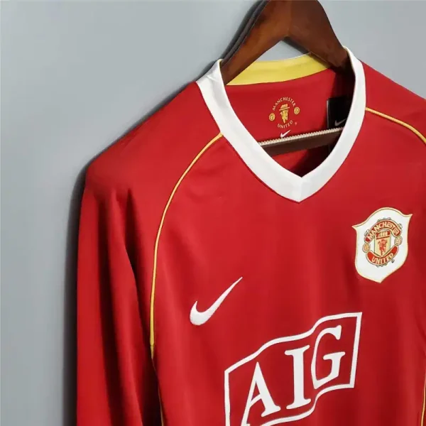 2006/07 Manchester United Retro Jersey Long Sleeve Home - Image 7