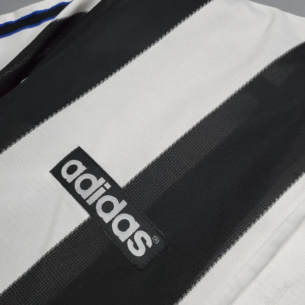 Newcastle Retro Jersey Home Long Sleeve 1995/97 - Image 5