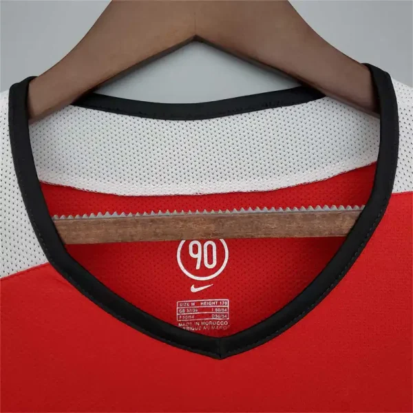 2005/06 Manchester United Retro Jersey Home - Image 4