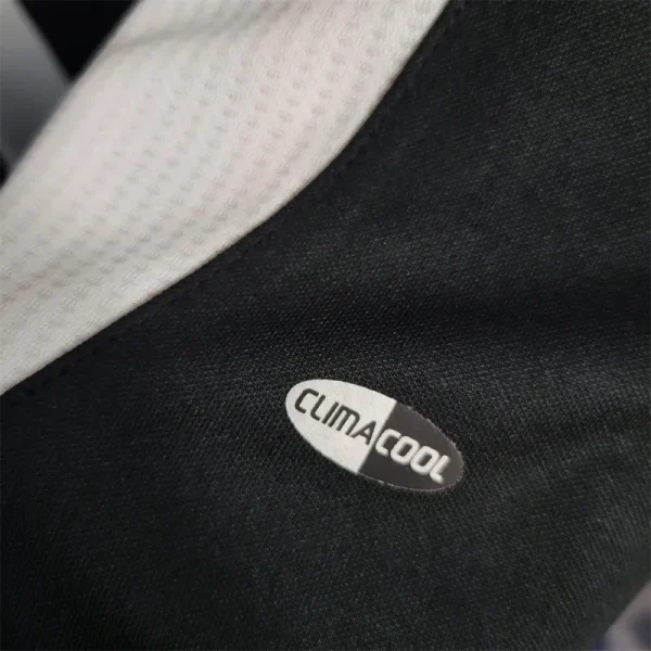 06-07 Real Madrid Away Retro Jersey Long Sleeve - Image 9