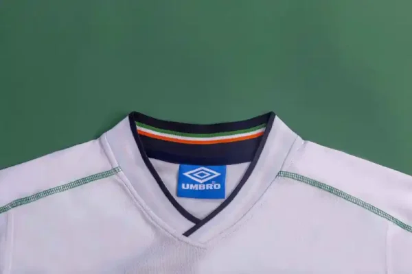 Ireland World Cup 2002 Retro Jersey Away - Image 3