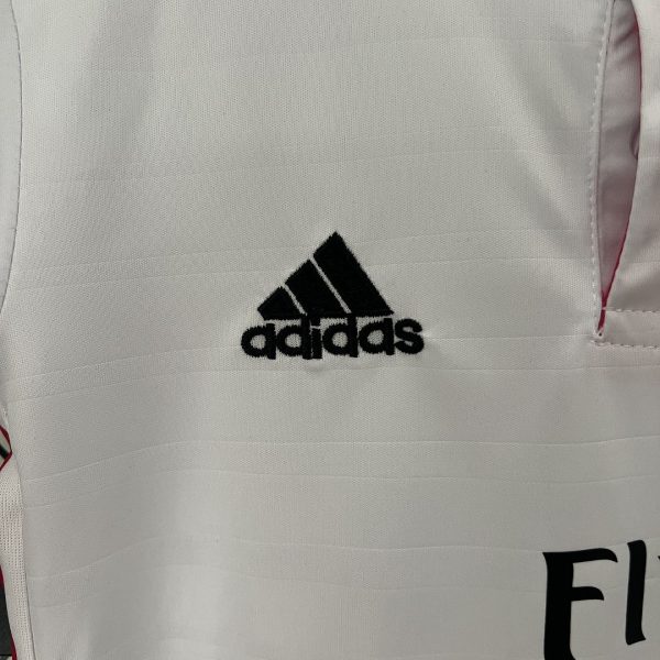 Real Madrid 14-15 Kids Retro Home Kit Cheap Jersey - Image 4
