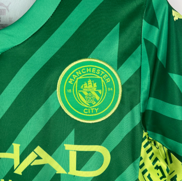 23-24 Kids Goalkeeper Manchester City Kit - Image 4