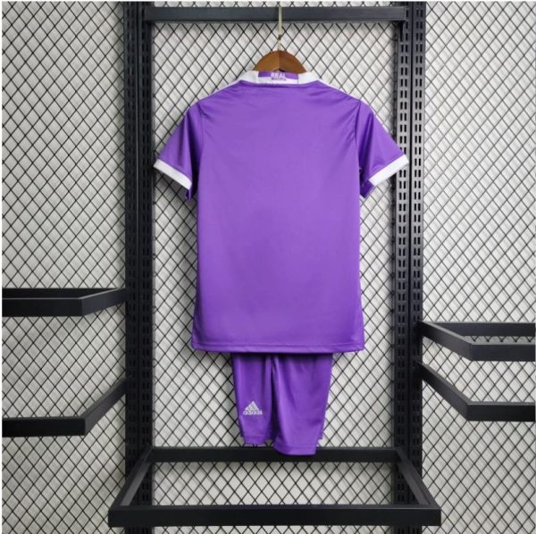 Real Madrid16-17 Away Retro Kids Kits Children Sets Football Jersey - Image 4