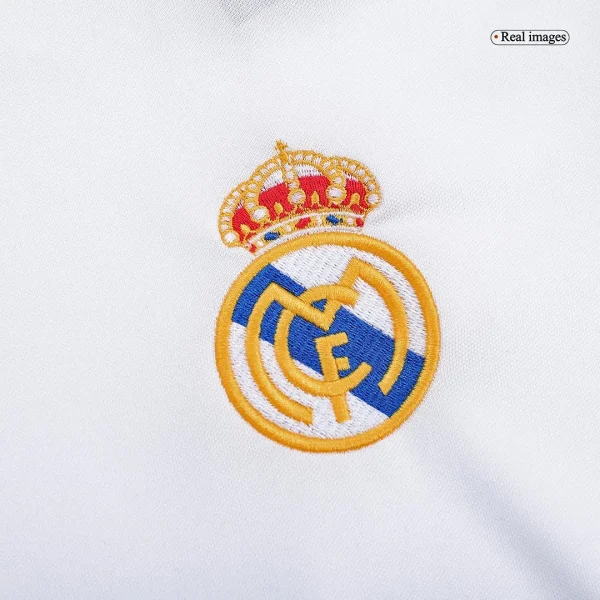 2002/03 Real Madrid Retro Soccer Jersey Home - Image 5