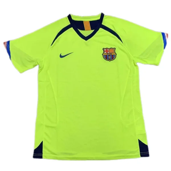 2005/06 Barcelona Messi #30 Retro Away Jersey - Image 2