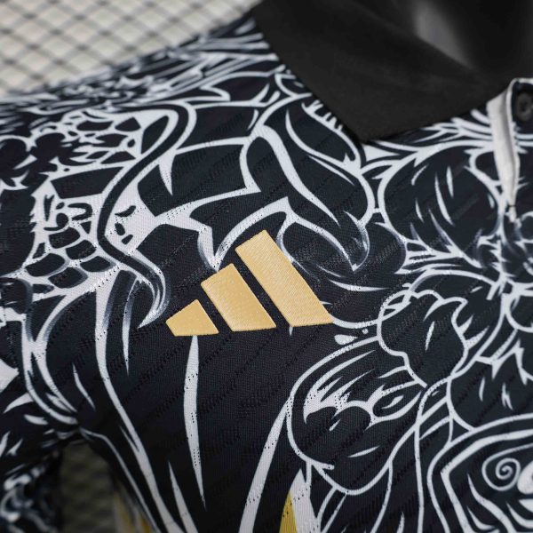 24-25 Real Madrid Black Dragon Special Edition Player Version - Image 4