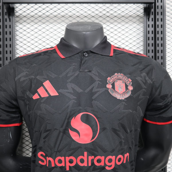 2025-26 Manchester United Special Player Edition football jersey - Image 3