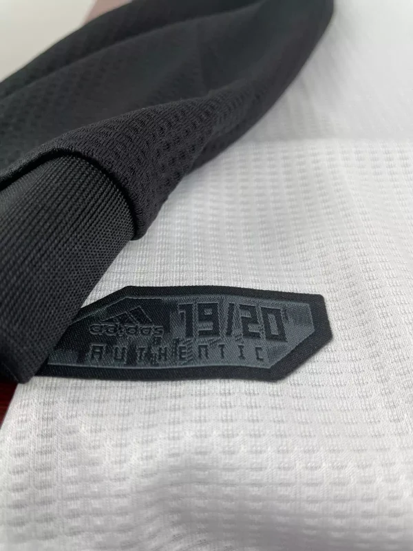 2019-20 Cristiano Ronaldo #7 Juventus Home Retro Player Version Soccer Jersey with UCL Patch - Long Sleeve - Image 8