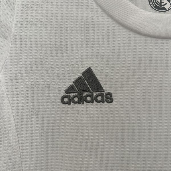 Real Madrid 15-16 Home Retro Kids Kits Children Sets Football Jersey - Image 7