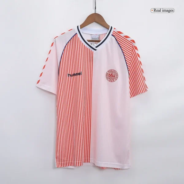 Denmark 1986 Retro Jersey Away - Image 9