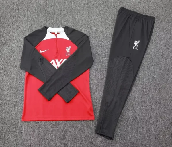 2024/2025 Liverpool Half-Pull Training Suit Red Football Shirt - Image 3