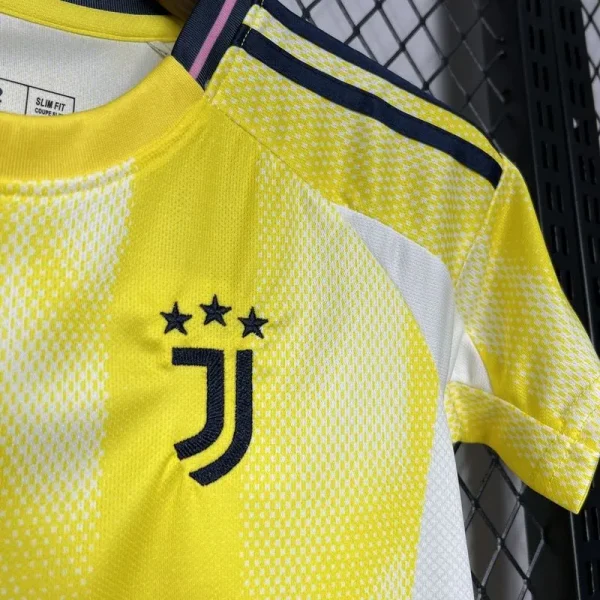 Kids Juventus Away Jersey Kit 2024-25 - Image 6