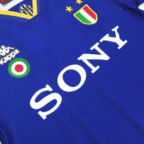 1995-96  Juventus Retro Long Sleeve Jersey Away - Image 5