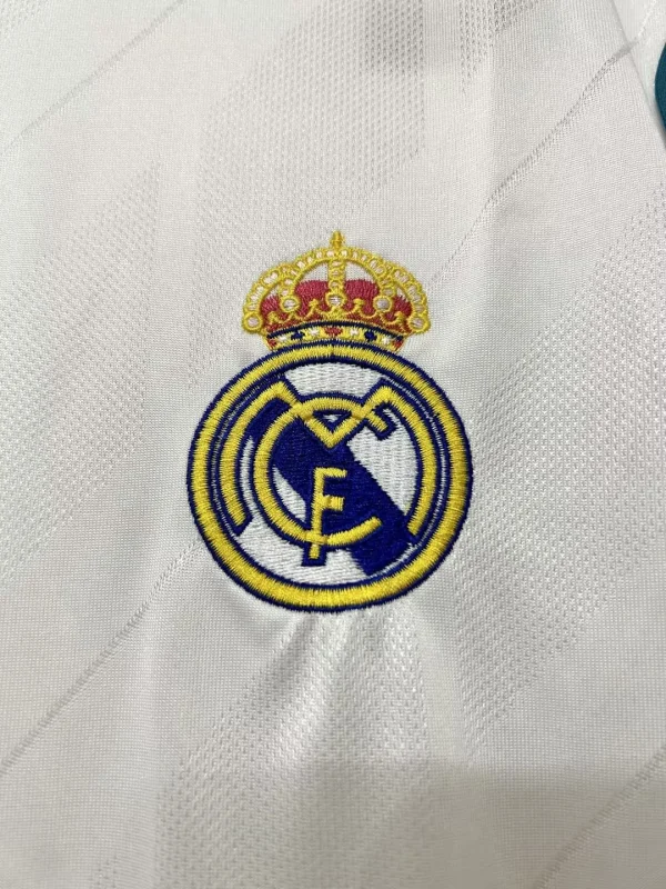 2017/18 Real Madrid Retro Home Long Sleeve Jersey - Image 5