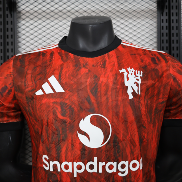 2025-26 Manchester United Special Player Edition football jersey - Image 3