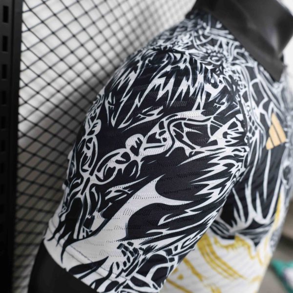 24-25 Real Madrid Black Dragon Special Edition Player Version - Image 6