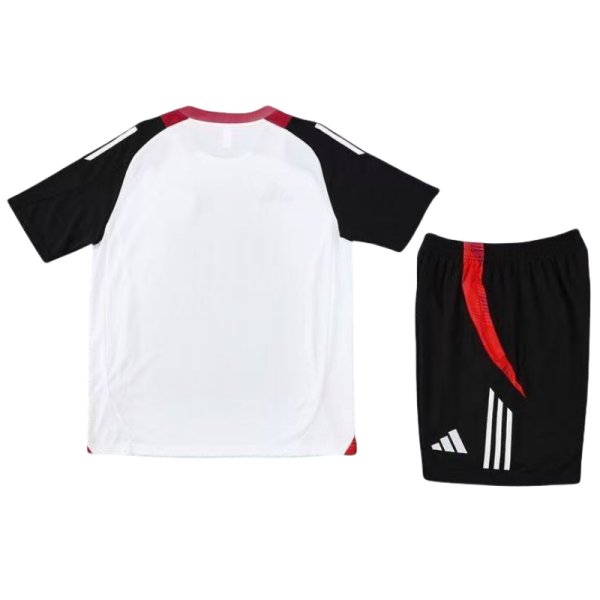 Manchester United Training clothes Football Shirt 2025/2026  Kids Size - Image 2