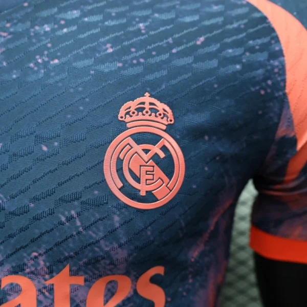 2024-25 Real Madrid Home Soccer Jersey Player Version - Image 4