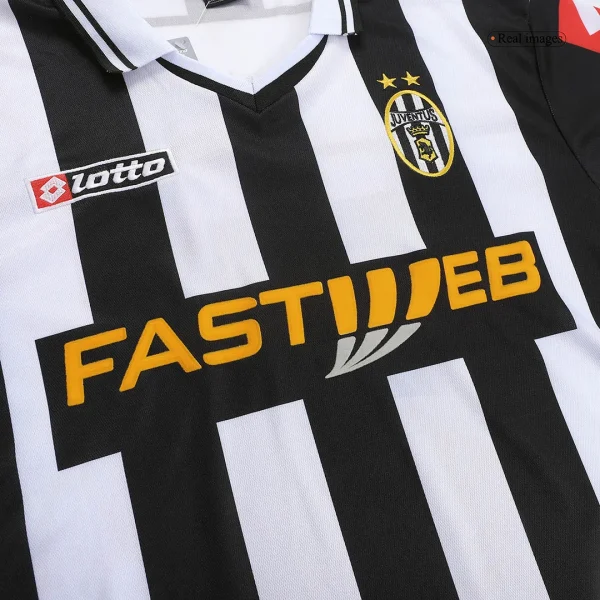 2001-02  Juventus Retro Jersey Home - Image 4