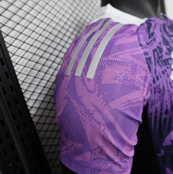 2025-26 Manchester United Special Player Edition football jersey - Image 7