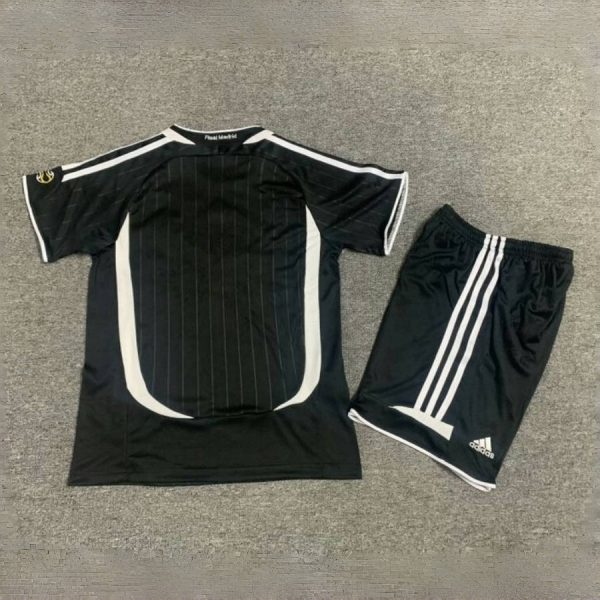 Real Madrid 06-07 Away Retro Kid Kits Vintage Youth Apparels Jersey - Image 3