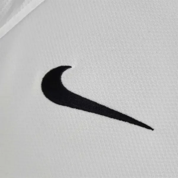 2006/07 Manchester United Retro Jersey Away - Image 5