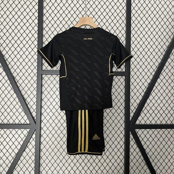Real Madrid 11-12 Away Retro Kids Kit Football Jersey - Image 3