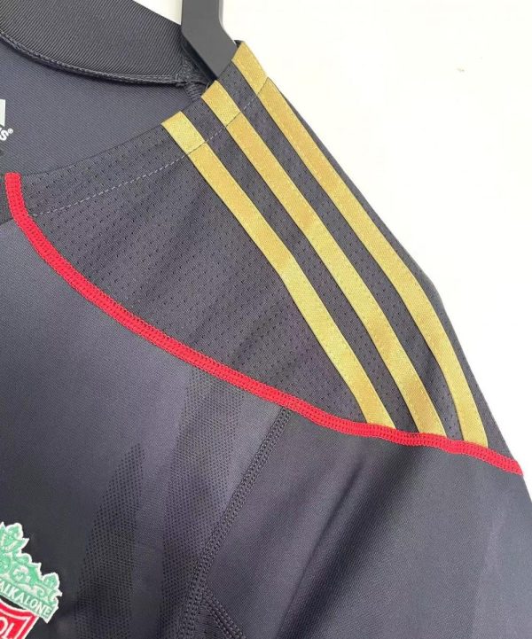 Retro Liverpool Away Football Jersey 2009/2010 - Image 4