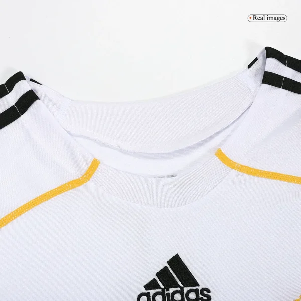 2009/10 Real Madrid Retro Jersey Home - Image 3