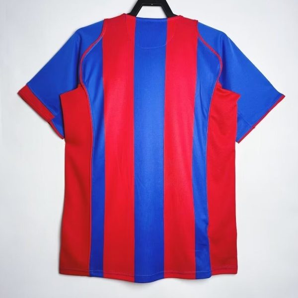 04-05 Barcelona Ronaldinho #10 UCL Final Retro Jersey Home - Image 2