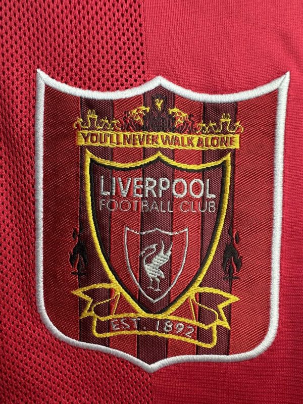 Retro Liverpool Home Football Jersey Long Sleeve 1995/1996 - Image 4