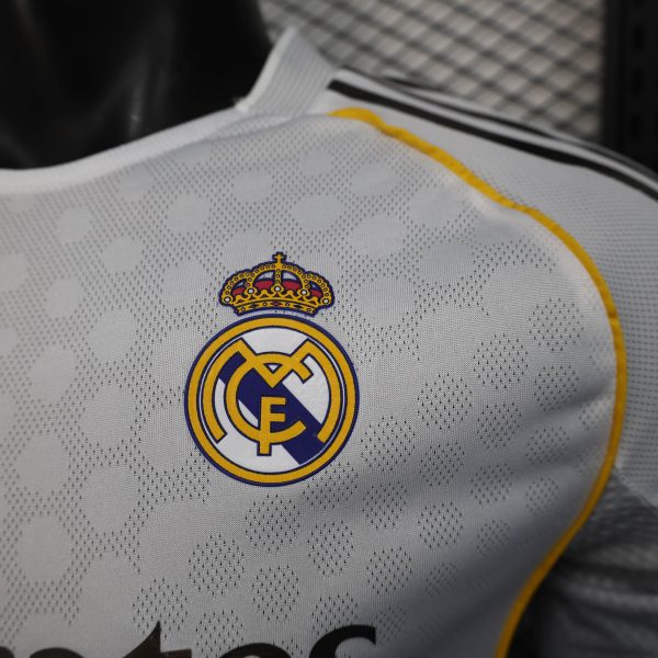 Real Madrid Home Soccer Jersey Player Version Shirt Long Sleeve 25-26 - Image 5